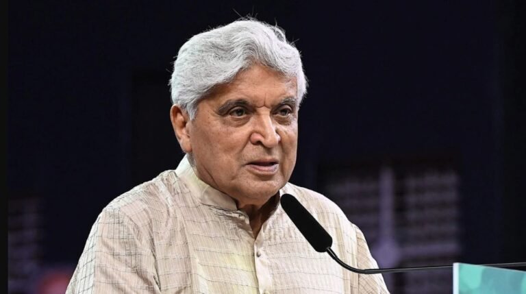 जावेद अख्तर ने पाकिस्तान को दिखाया आईना, जरदारी के ‘3-4% हिंदू’ वाले बयान पर कसा तंज